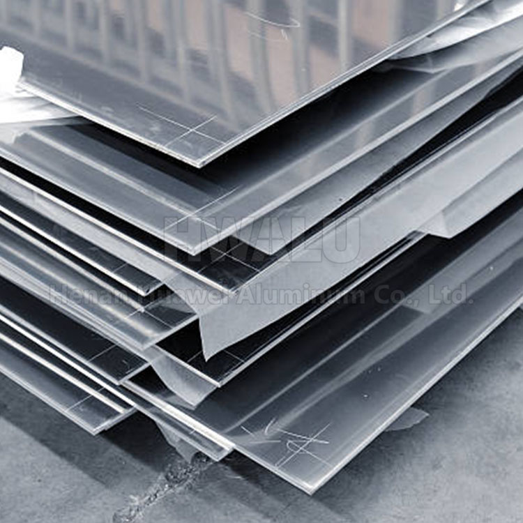 5251 lembaran aluminium paduan adalah produk paduan aluminium berkualitas tinggi yang diproduksi oleh proses pra-peregangan perlakuan panas